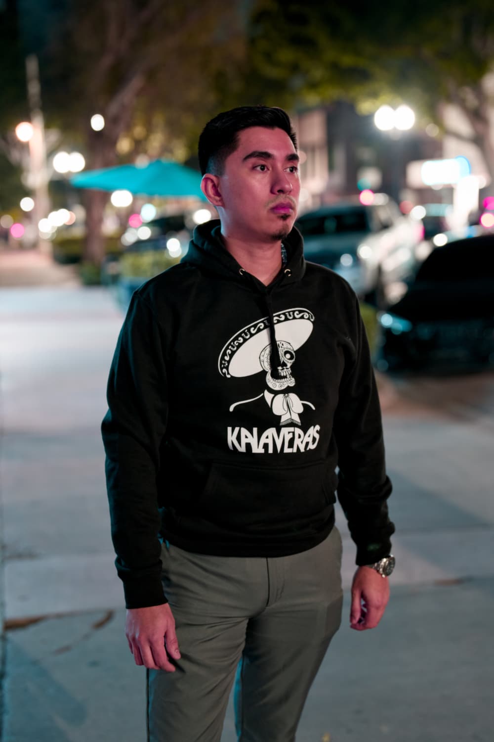 Kalaveras Únete al Desmadre Hoodie product photo 2, showing the design and product details.