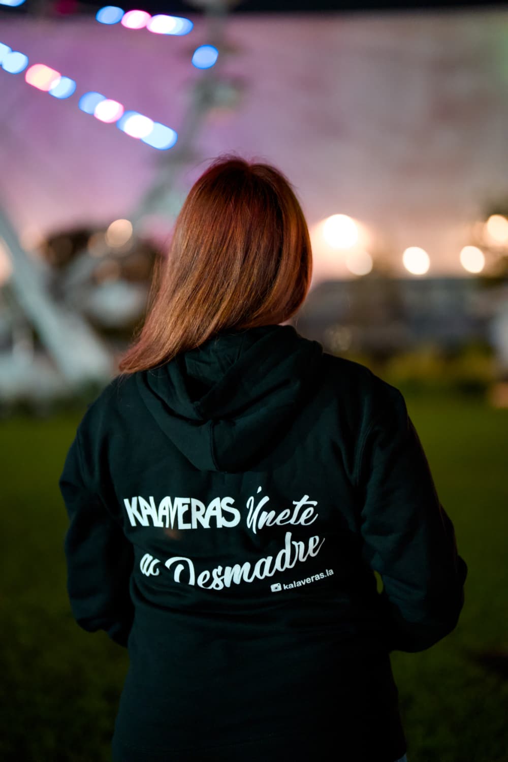 Kalaveras Únete al Desmadre Hoodie product photo 4, showing the design and product details.